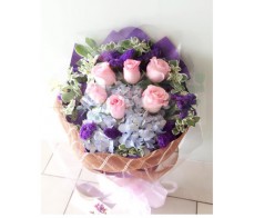 F111 6 PINK ROSES WITH  HYDRANGEA BOUQUET